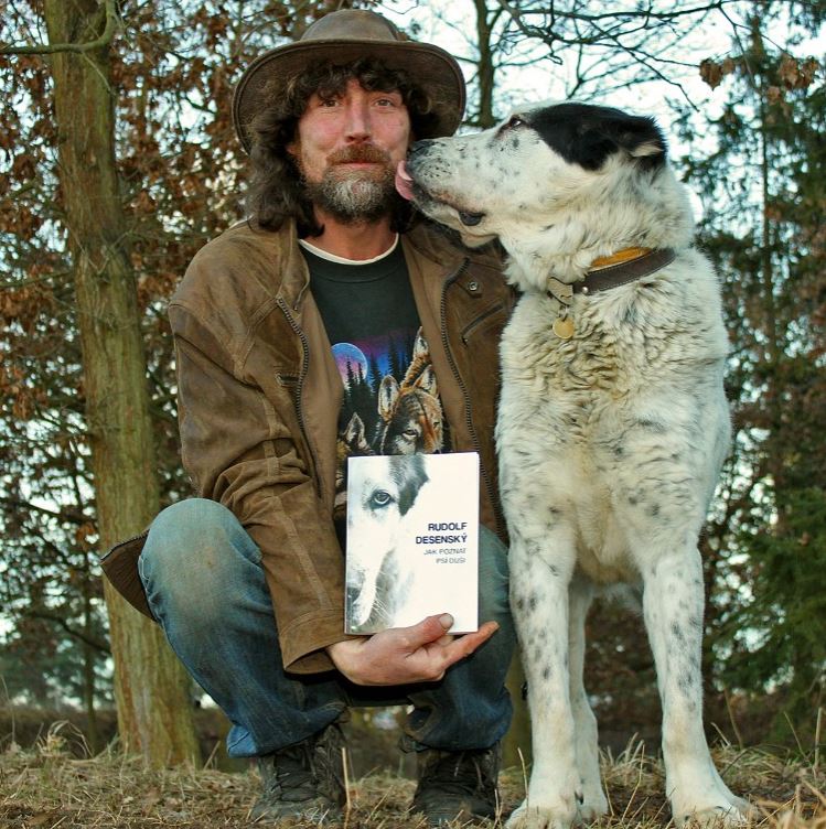 Wywiad z psim psychologiem Rudolfem Desenskim nie tylko na temat kleszczy i pcheł